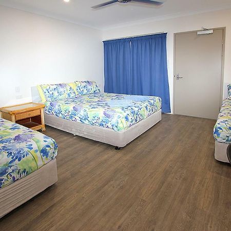 Reef Gardens Motel Proserpine Exterior foto